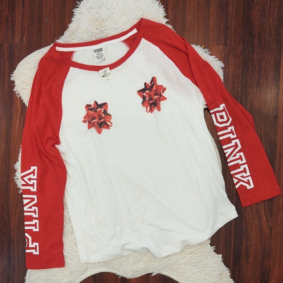 PINK Victoria's Secret Tops - NWT PINK Victoria's Secret Bows T-shirt